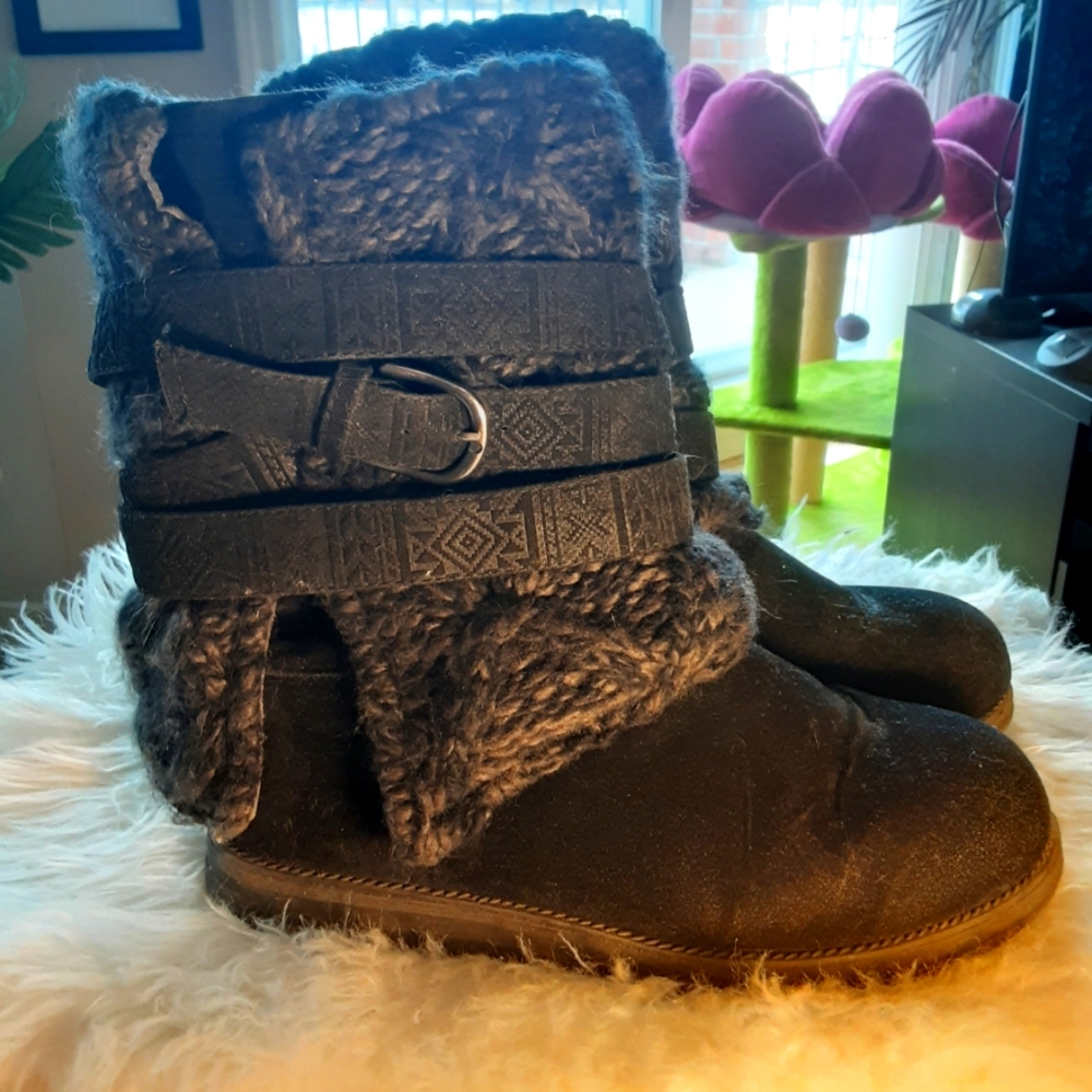 MukLuks Woman's Winter Boots Size 10 (9 1/2)